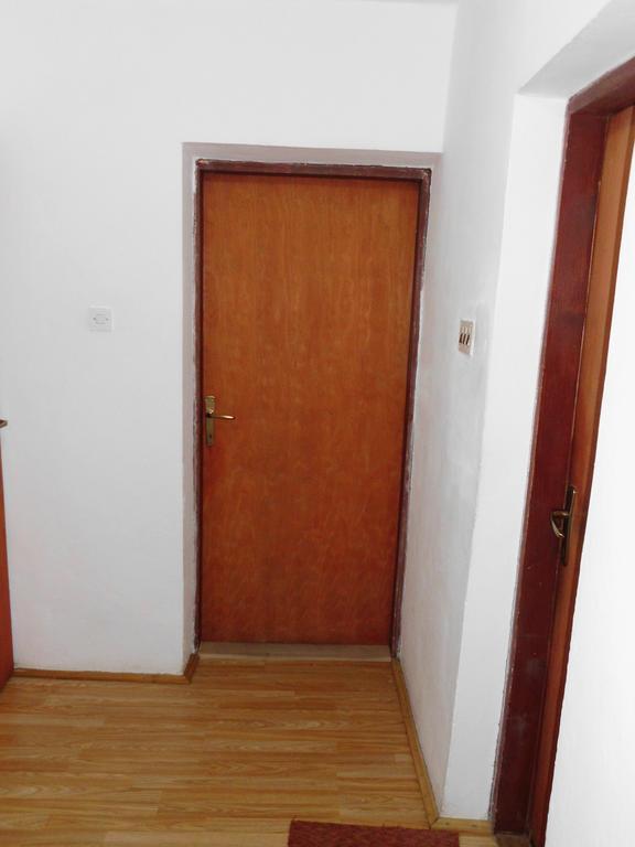 Guest House Krga Korenica Εξωτερικό φωτογραφία